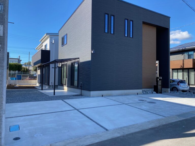 静岡県沼津市：シンプルモダンエクステリア